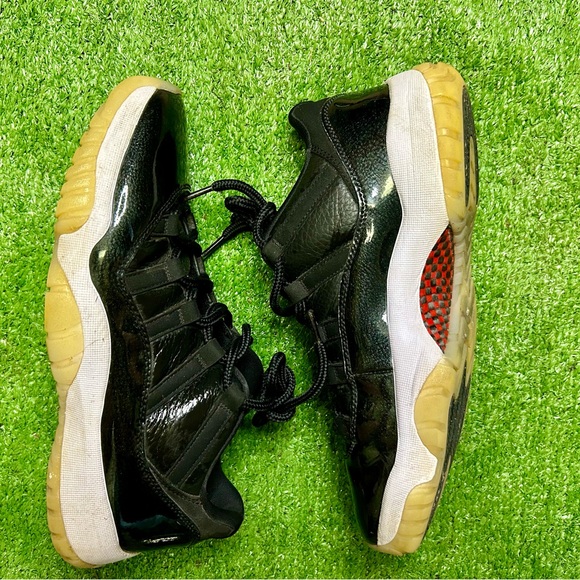 Air Jordan Retro 11 Low “Infrared” men’s 10.5 - Picture 2 of 7